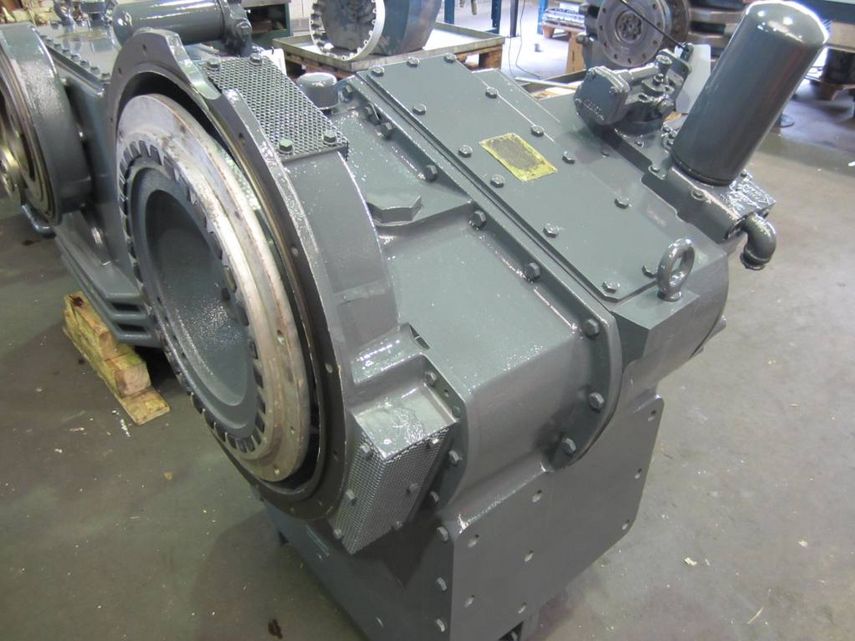 Twindisc Modelo: MG 520-1 Potencia: 860 HP 1800 r.p.m