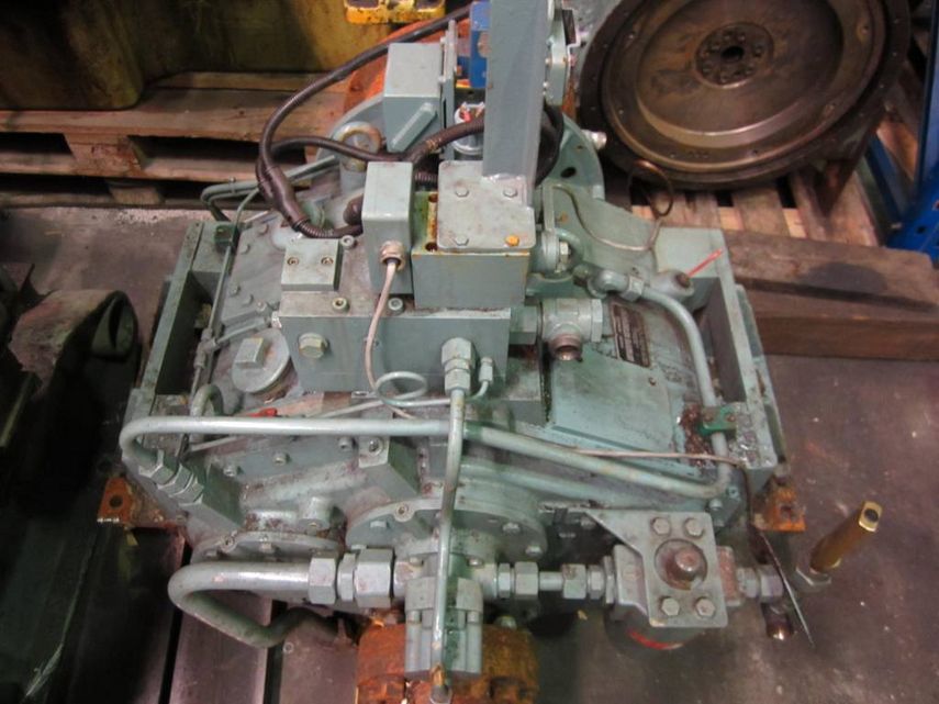 Reintjes Modelo: WAF 343 Potencia: 783 HP 1800 r.p.m