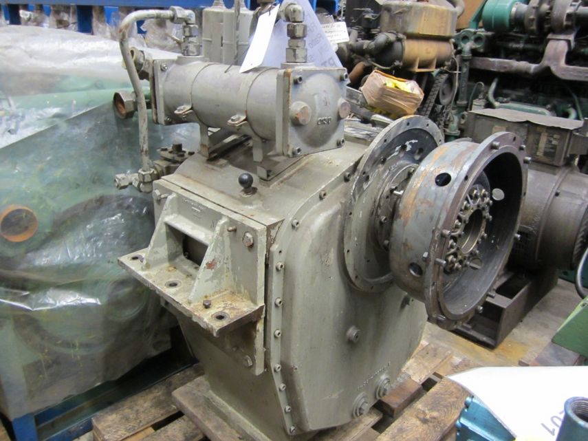 Reintjes Modelo: Waf 360 Potencia: 540 HP 1800 r.p.m