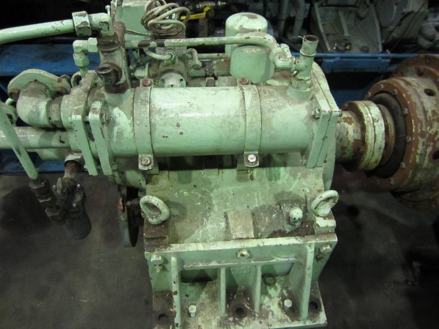 Reintjes Modelo: WAV 500 Potencia: 730 HP 1500 r.p.m