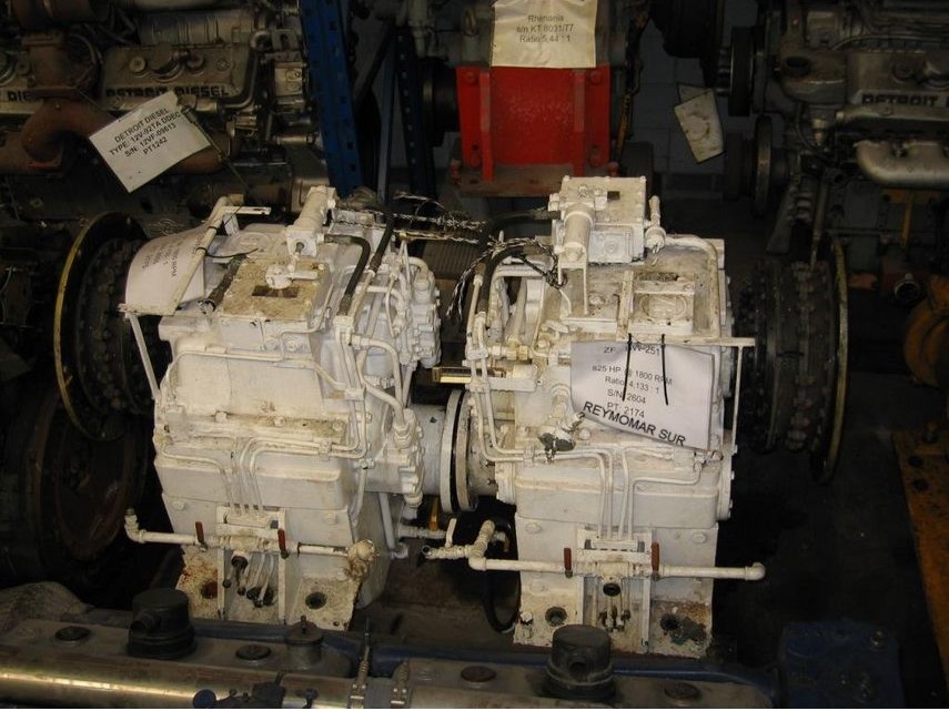 ZF Modelo: BW-251 Potencia: 825 HP 1800 r.p.m