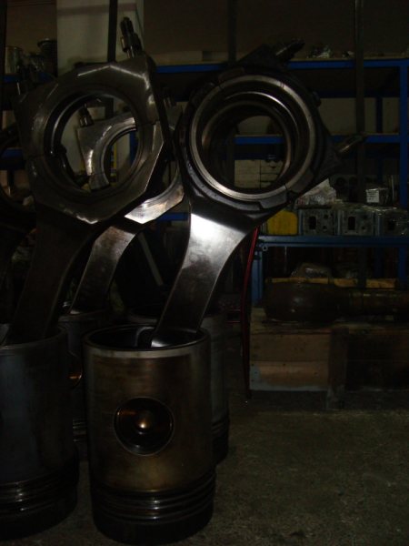 Pistones y bielas Deutz 16M640